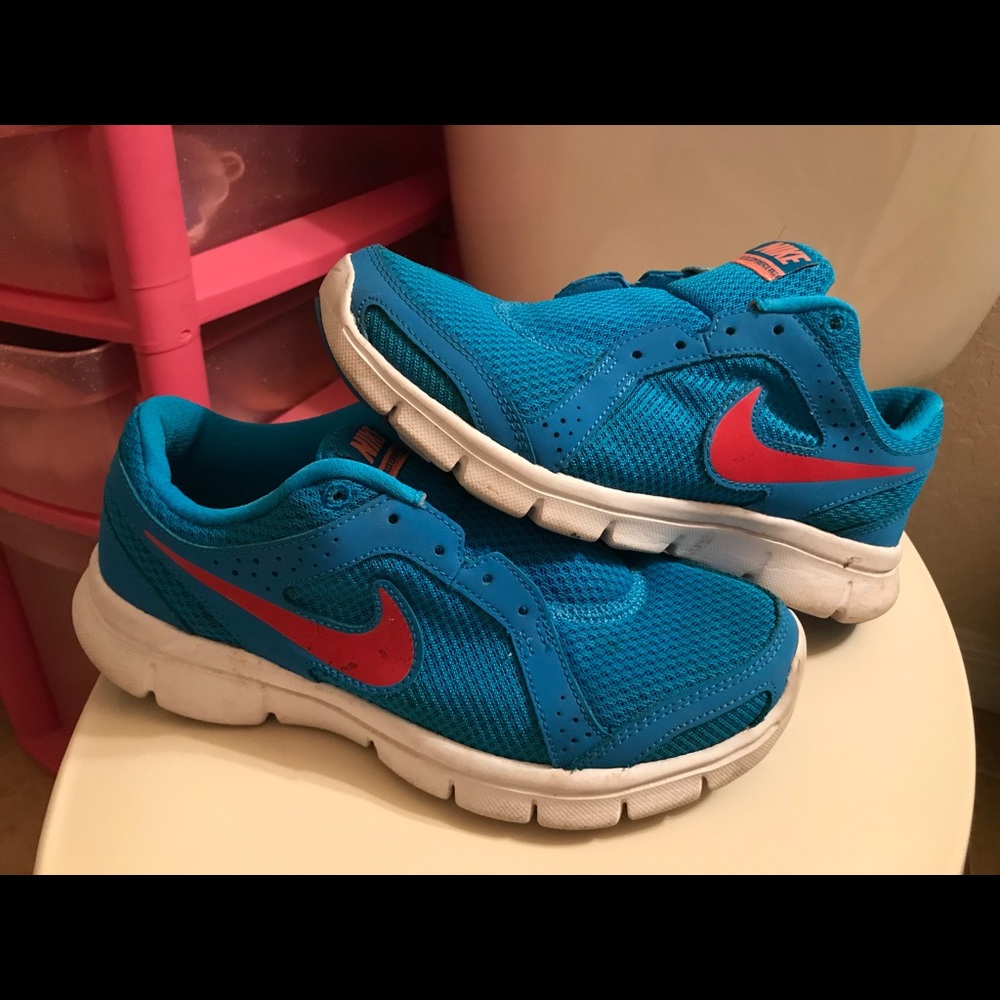 Nike shoes